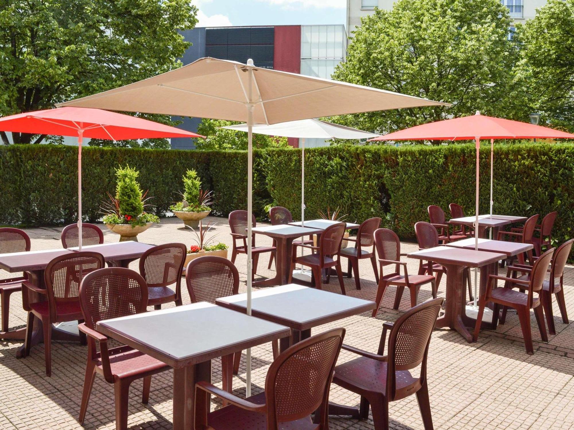 Готель Ibis Epinal Centre Екстер'єр фото