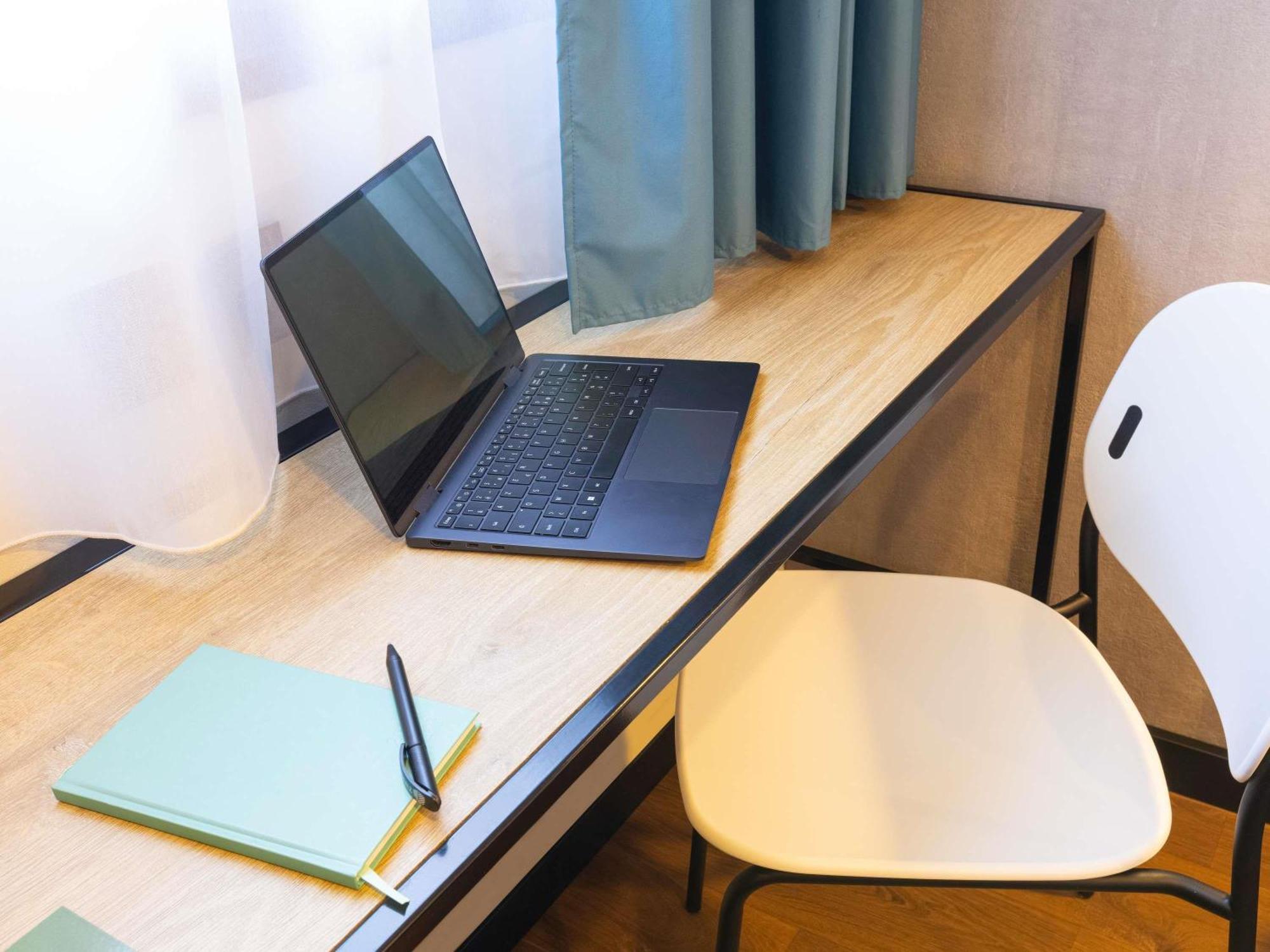 Готель Ibis Epinal Centre Екстер'єр фото