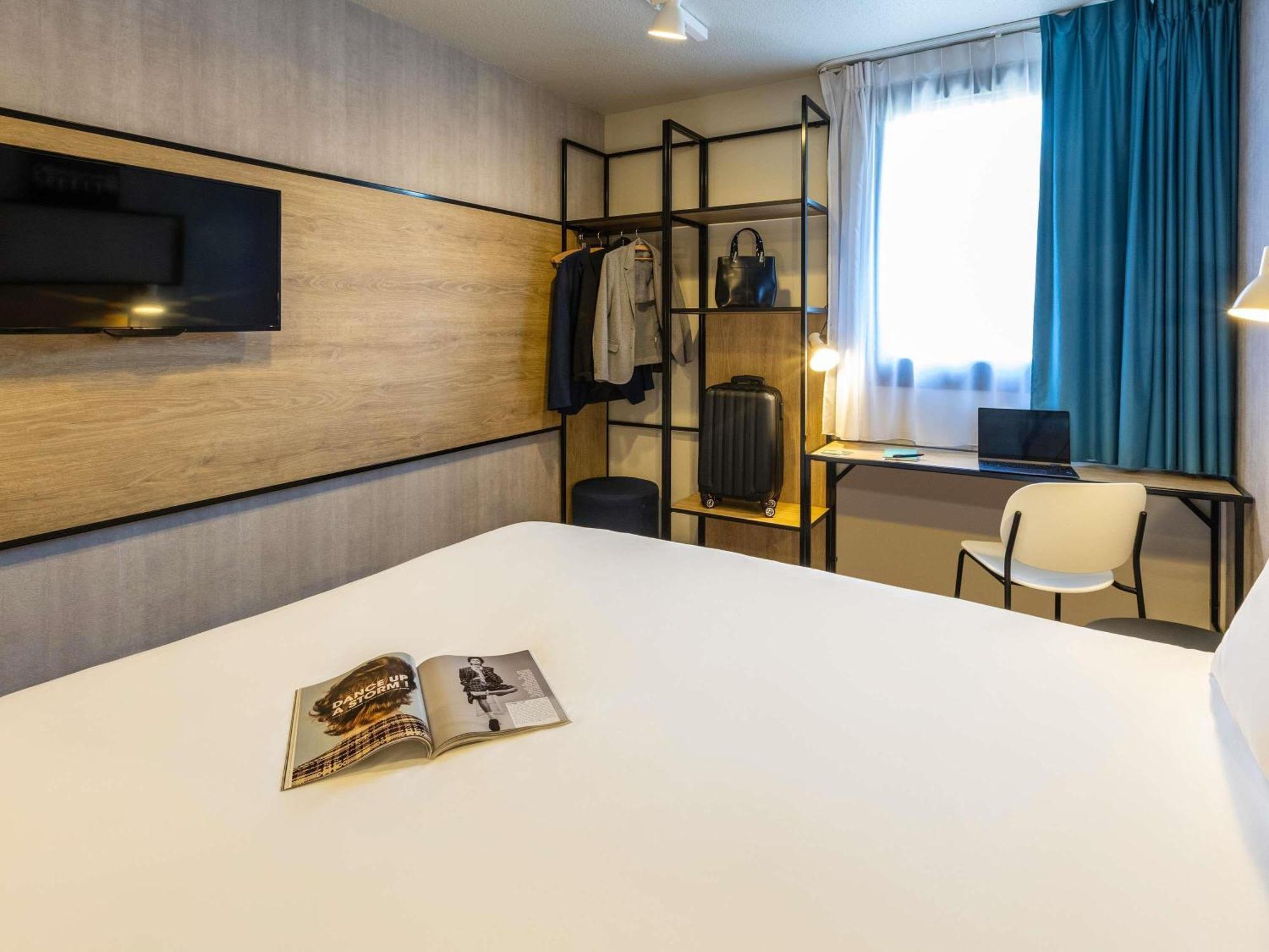 Готель Ibis Epinal Centre Екстер'єр фото